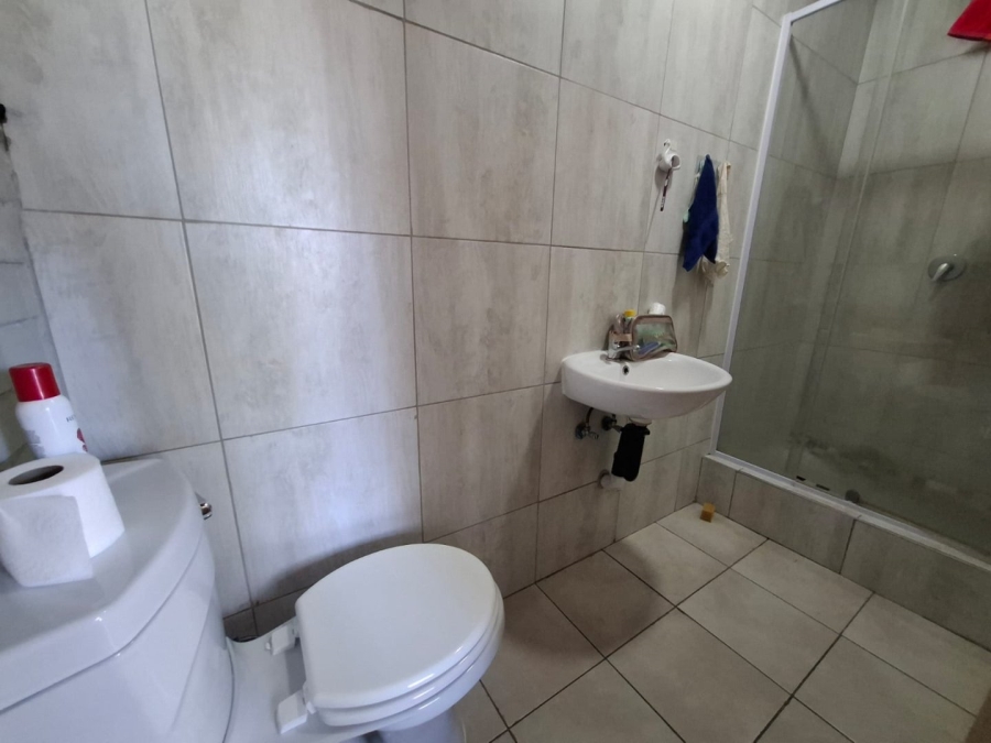 16 Bedroom Property for Sale in Universitas Free State